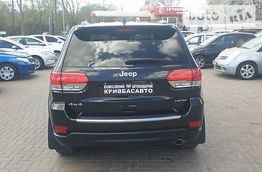 Позашляховик / Кросовер Jeep Grand Cherokee 2015 в 