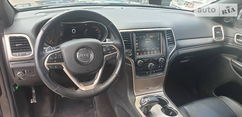 Внедорожник / Кроссовер Jeep Grand Cherokee 2015 в Кривом Роге