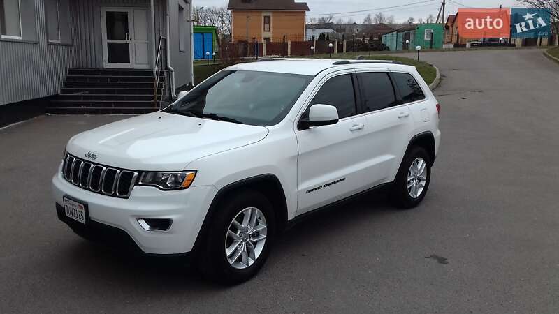 Внедорожник / Кроссовер Jeep Grand Cherokee 2016 в Сумах