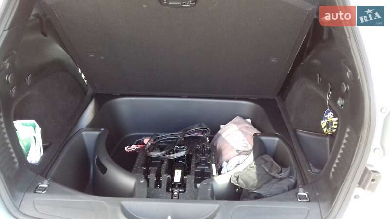 Внедорожник / Кроссовер Jeep Grand Cherokee 2016 в Сумах