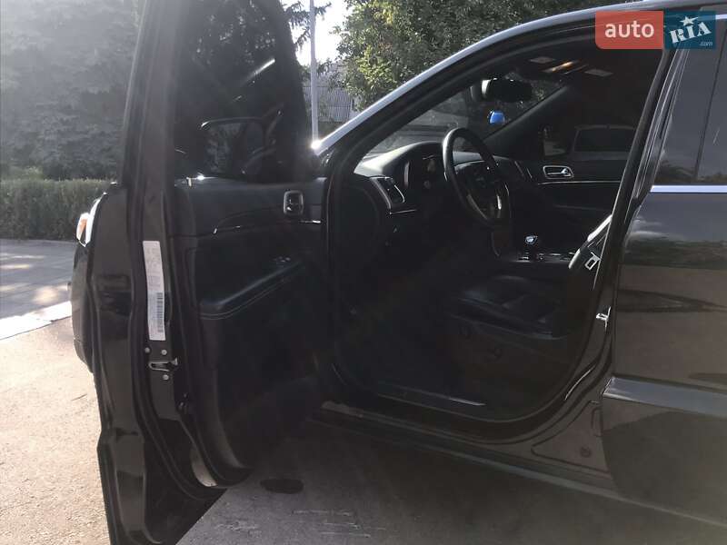 Внедорожник / Кроссовер Jeep Grand Cherokee 2015 в Житомире