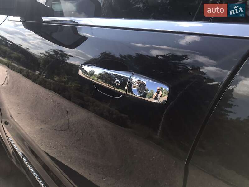 Внедорожник / Кроссовер Jeep Grand Cherokee 2015 в Житомире