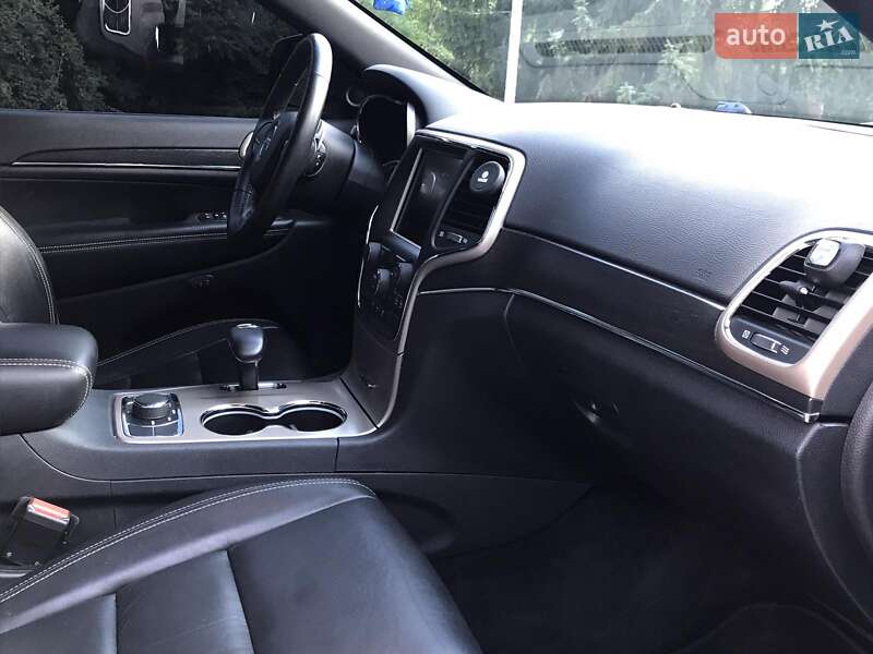 Внедорожник / Кроссовер Jeep Grand Cherokee 2015 в Житомире
