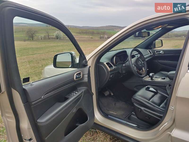 Внедорожник / Кроссовер Jeep Grand Cherokee 2015 в Львове фото 6 Внедорожник / Кроссовер Jeep Grand Cherokee 2015 в Львове