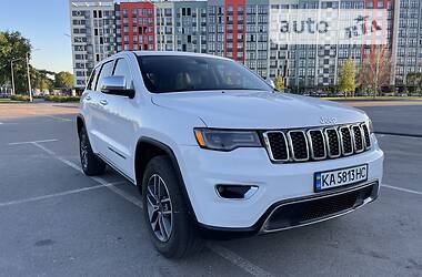 Позашляховик / Кросовер Jeep Grand Cherokee 2019 в 