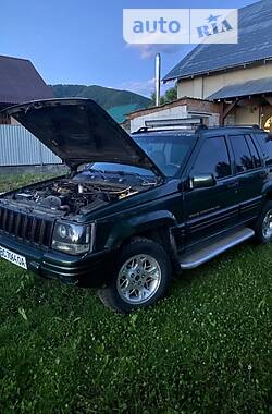 Внедорожник / Кроссовер Jeep Grand Cherokee 1996 в Тячеве