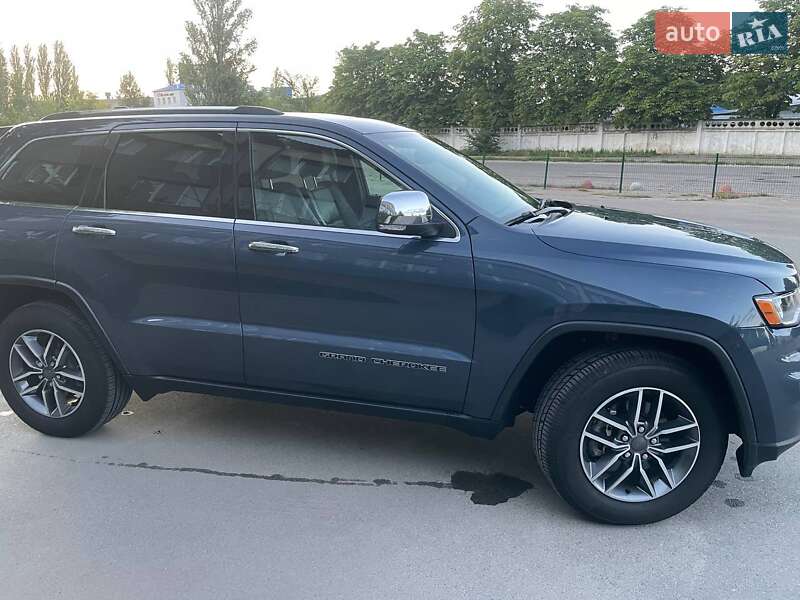 Внедорожник / Кроссовер Jeep Grand Cherokee 2019 в Киеве