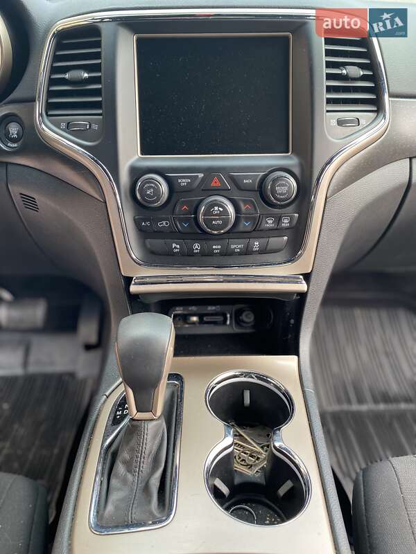 Внедорожник / Кроссовер Jeep Grand Cherokee 2016 в Виннице