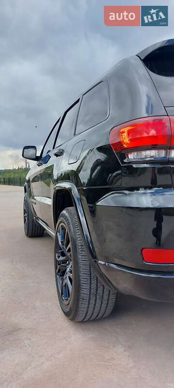 Внедорожник / Кроссовер Jeep Grand Cherokee 2020 в Кривом Роге