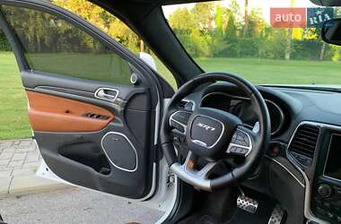 Позашляховик / Кросовер Jeep Grand Cherokee 2018 в 