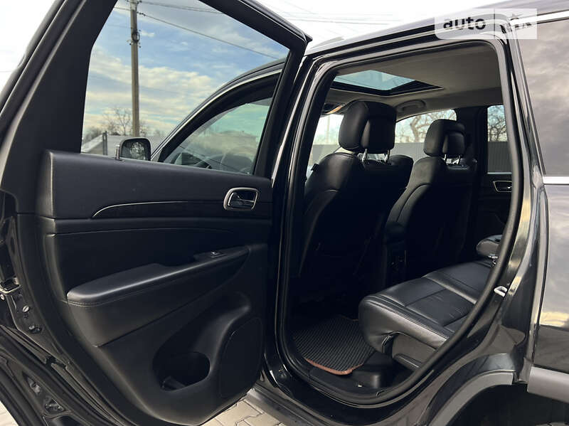 Внедорожник / Кроссовер Jeep Grand Cherokee 2010 в Коломые