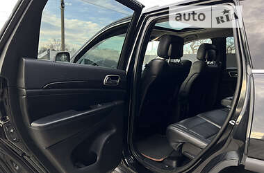 Внедорожник / Кроссовер Jeep Grand Cherokee 2010 в 