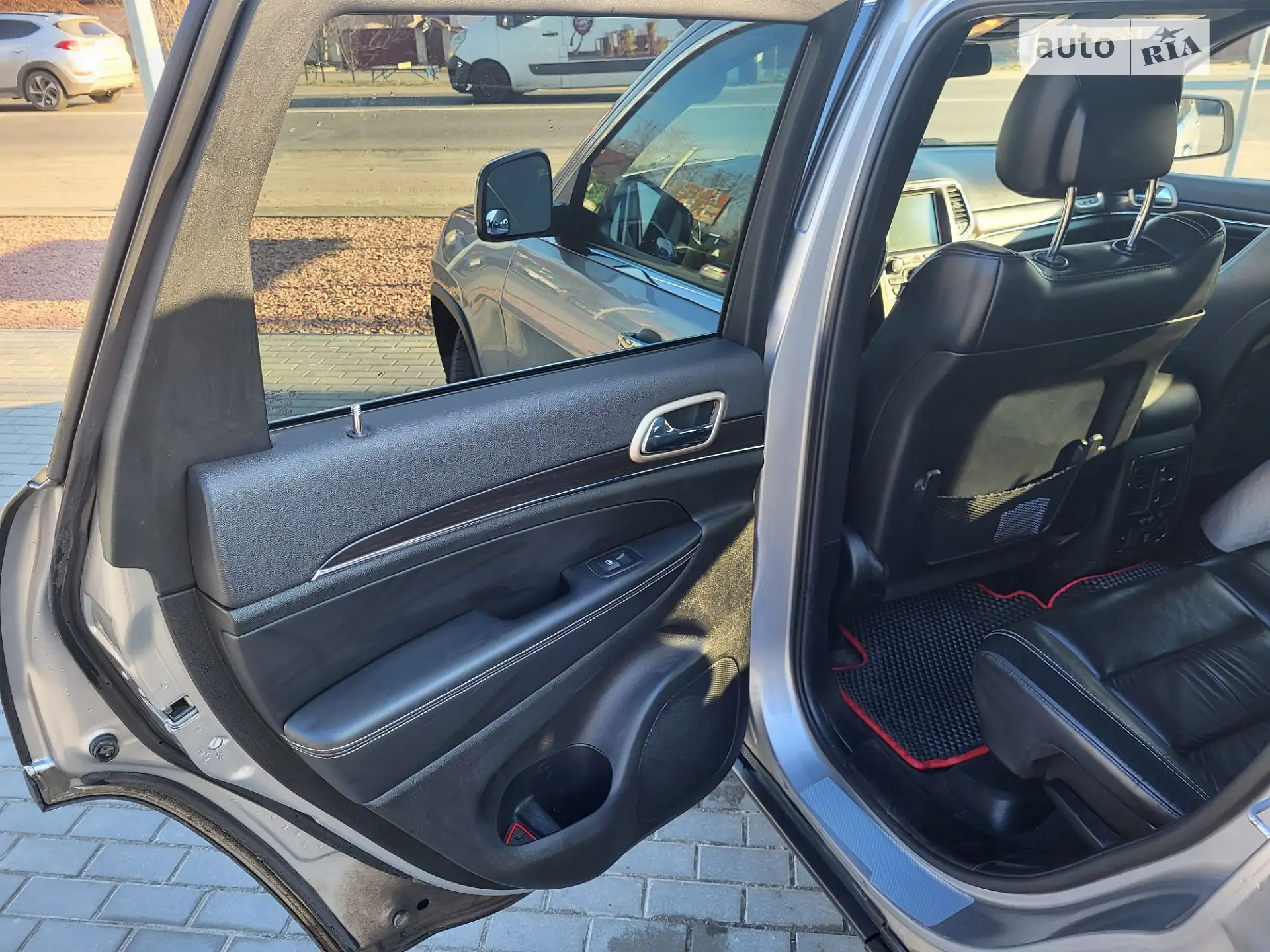 2014 Jeep Grand Cherokee - мініатюра 15