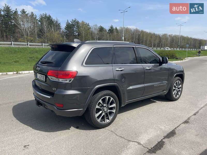 Внедорожник / Кроссовер Jeep Grand Cherokee 2017 в Киеве