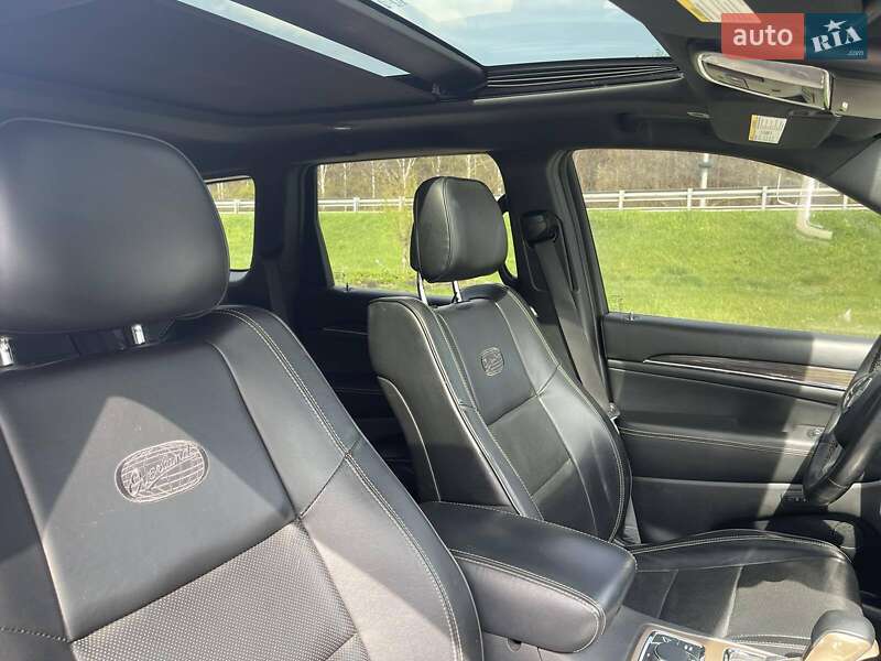 Внедорожник / Кроссовер Jeep Grand Cherokee 2017 в Киеве