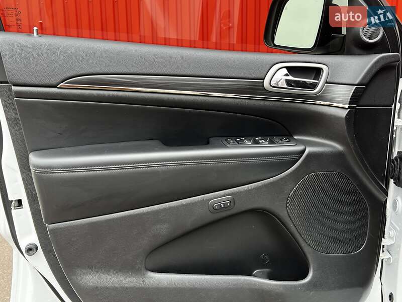 Внедорожник / Кроссовер Jeep Grand Cherokee 2019 в Одессе