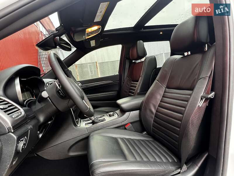 Внедорожник / Кроссовер Jeep Grand Cherokee 2019 в Одессе