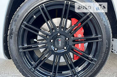 Позашляховик / Кросовер Jeep Grand Cherokee 2015 в 