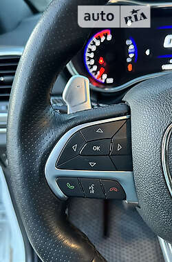 Позашляховик / Кросовер Jeep Grand Cherokee 2015 в 