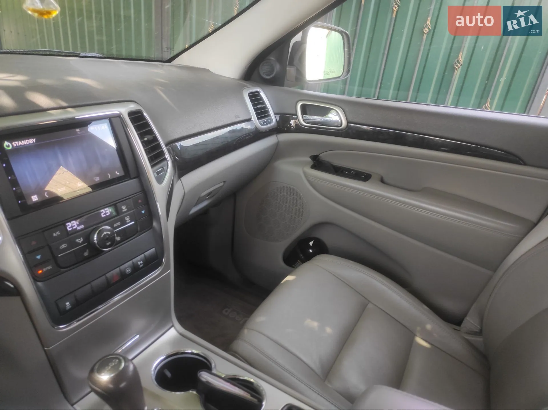2011 Jeep Grand Cherokee - мініатюра 10