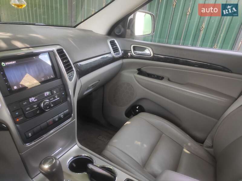 Внедорожник / Кроссовер Jeep Grand Cherokee 2011 в Запорожье