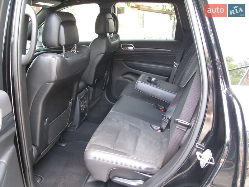 Внедорожник / Кроссовер Jeep Grand Cherokee 2020 в Киеве