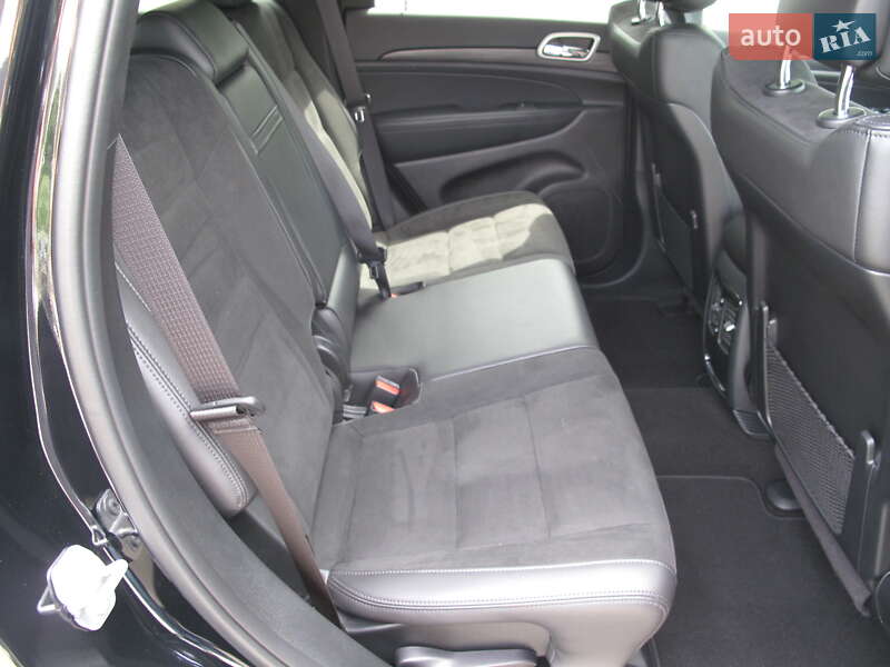 Внедорожник / Кроссовер Jeep Grand Cherokee 2020 в Киеве