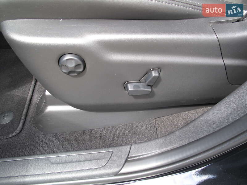 Внедорожник / Кроссовер Jeep Grand Cherokee 2020 в Киеве