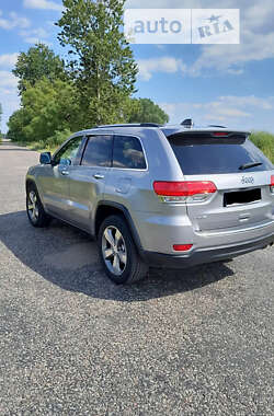 Позашляховик / Кросовер Jeep Grand Cherokee 2015 в 