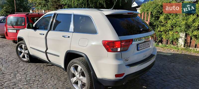 Внедорожник / Кроссовер Jeep Grand Cherokee 2012 в Хусте фото 3 Внедорожник / Кроссовер Jeep Grand Cherokee 2012 в Хусте