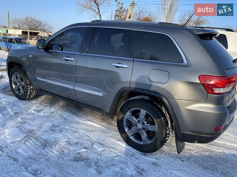 Внедорожник / Кроссовер Jeep Grand Cherokee 2011 в Березнеговатом