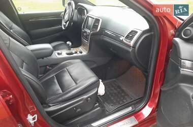 Позашляховик / Кросовер Jeep Grand Cherokee 2014 в 