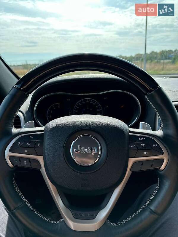 Внедорожник / Кроссовер Jeep Grand Cherokee 2015 в Одессе фото 35 Внедорожник / Кроссовер Jeep Grand Cherokee 2015 в Одессе