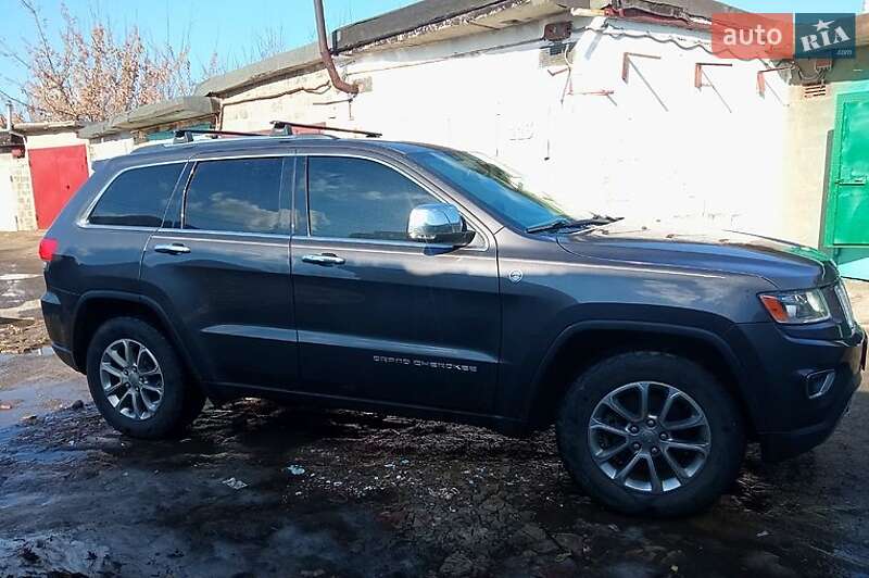 Внедорожник / Кроссовер Jeep Grand Cherokee 2015 в Харькове