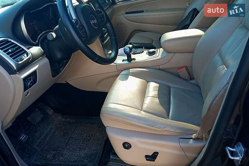 Внедорожник / Кроссовер Jeep Grand Cherokee 2015 в Харькове