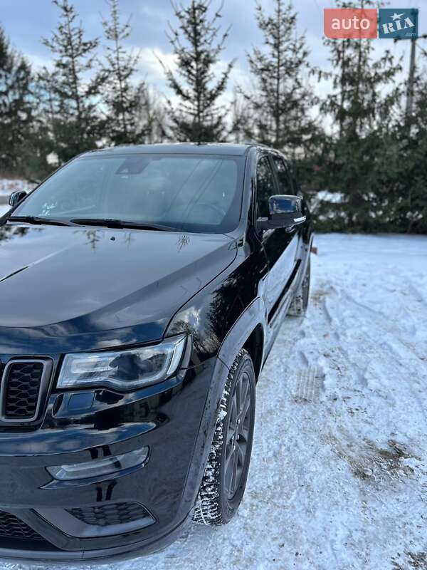 Внедорожник / Кроссовер Jeep Grand Cherokee 2018 в Тернополе