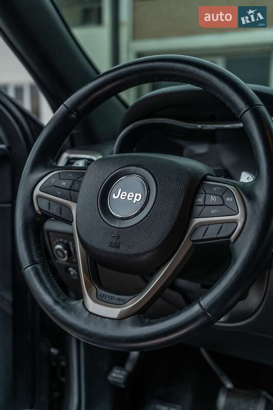 Внедорожник / Кроссовер Jeep Grand Cherokee 2014 в Одессе