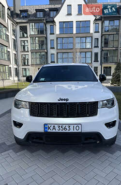 Внедорожник / Кроссовер Jeep Grand Cherokee 2018 в 
