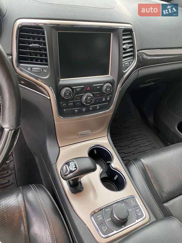 Позашляховик / Кросовер Jeep Grand Cherokee 2015 в Львові