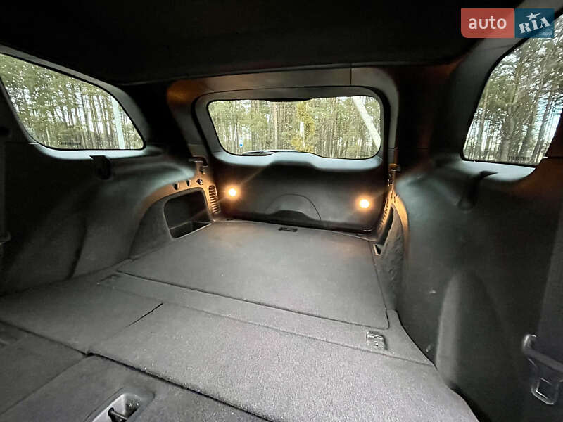 Позашляховик / Кросовер Jeep Grand Cherokee 2015 в Луцьку фото 31 Позашляховик / Кросовер Jeep Grand Cherokee 2015 в Луцьку