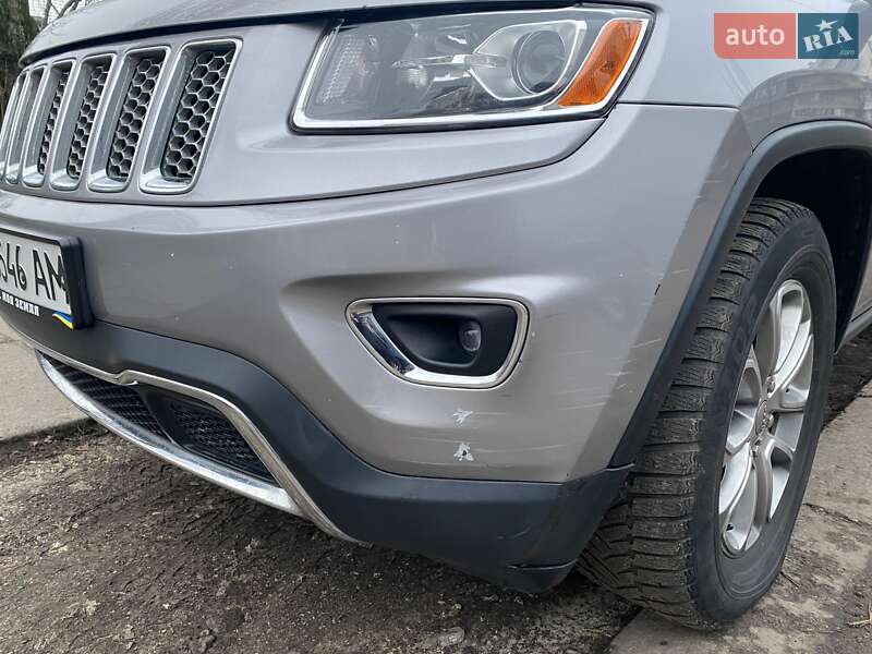 Позашляховик / Кросовер Jeep Grand Cherokee 2015 в Києві