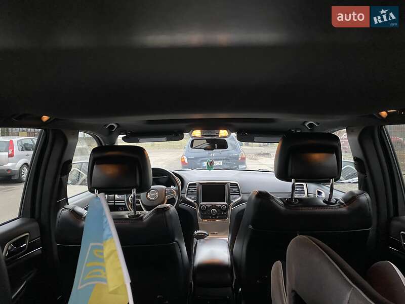 Позашляховик / Кросовер Jeep Grand Cherokee 2015 в Києві