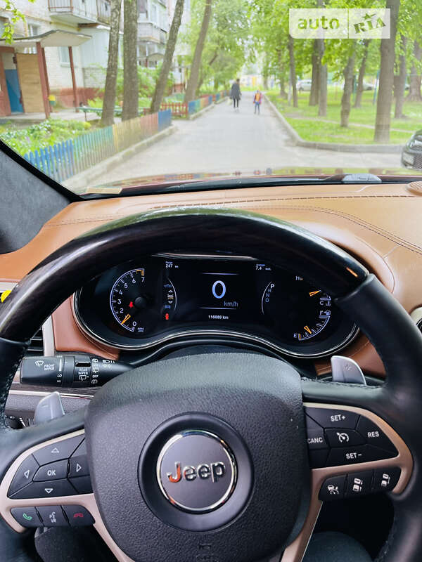 Внедорожник / Кроссовер Jeep Grand Cherokee 2017 в Чернигове