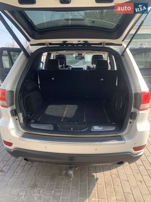 Внедорожник / Кроссовер Jeep Grand Cherokee 2011 в Боярке