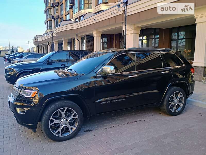 Внедорожник / Кроссовер Jeep Grand Cherokee 2019 в Киеве