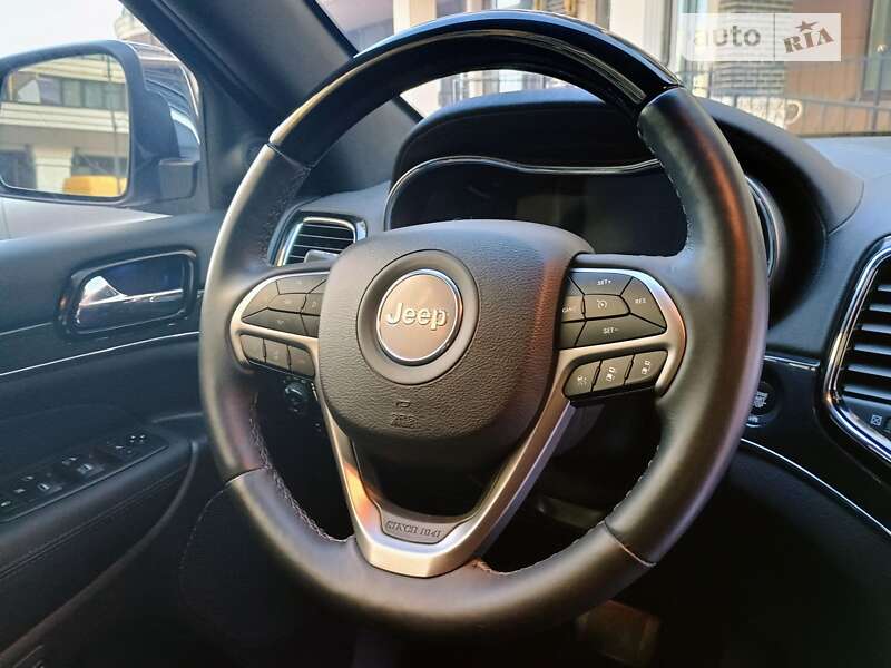 Внедорожник / Кроссовер Jeep Grand Cherokee 2019 в Киеве