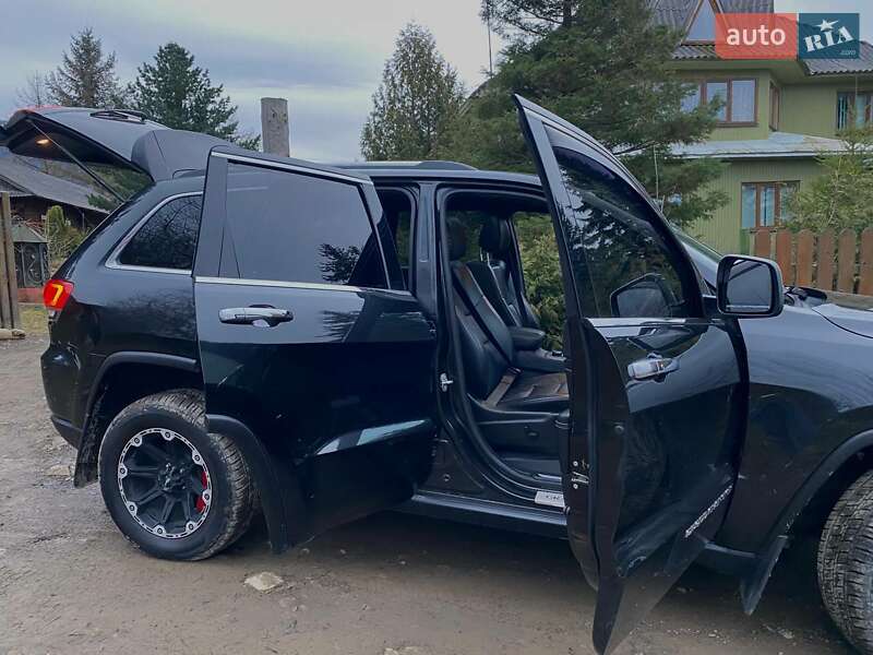 Внедорожник / Кроссовер Jeep Grand Cherokee 2015 в Рожнятове