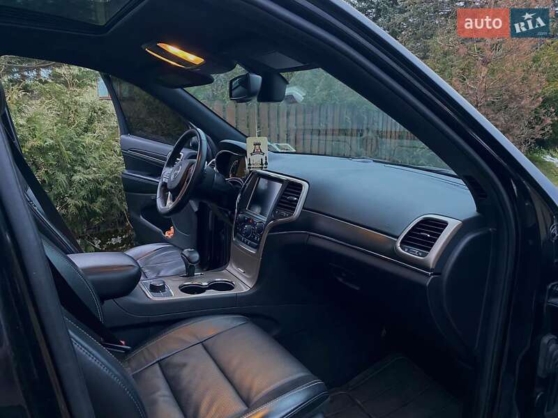 Внедорожник / Кроссовер Jeep Grand Cherokee 2015 в Рожнятове