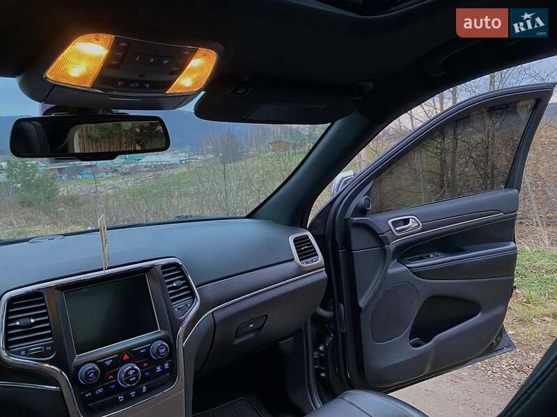 Внедорожник / Кроссовер Jeep Grand Cherokee 2015 в Рожнятове