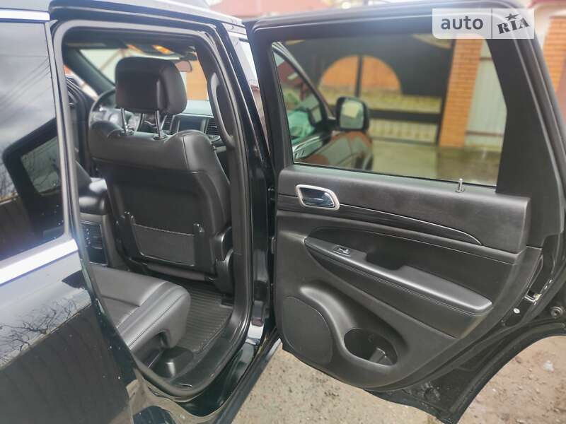 Внедорожник / Кроссовер Jeep Grand Cherokee 2021 в Киеве